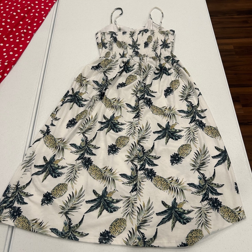 Pineapple-themed dress